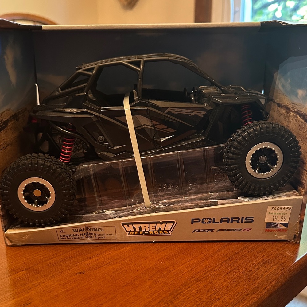 New Polaris PZR Die cast Vehicle